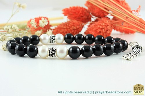 Onyx & Pearl Bracelet